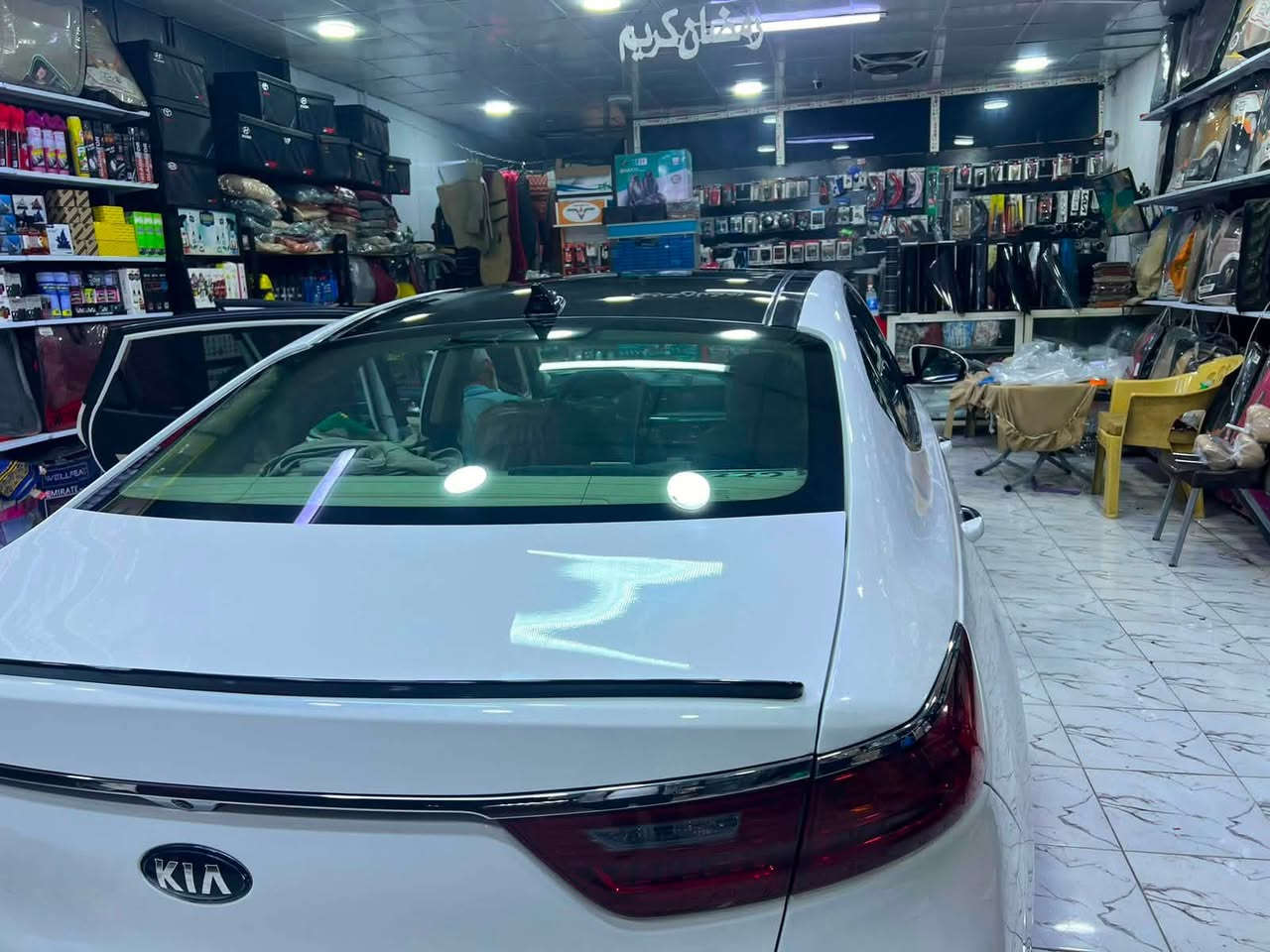 للبيع كيا كادينزا 2019 خليجي اعلى فئة
الموديل والمواصفات 2019 خليجي فول مواصفات بالكامل اوتو هولد بانوراما شاشة بصمة كشنات جلد وتدفئة وتبريد وباقي المواصفات الكاملة لهذه الفئة
المسافة المقطوعة 200 الف كم وكسور
الرقم شمالي اربيل
الوضع العام ضربة خفيفة تعتبر قطعة واحدة الجاملغ الخلفي والباقي كفاله مكفول
مومال صور تعال وشوف افضل 
السعر 19500 دولار 195 ورقة وبها مجال بسيط للطيبين
للتواصل والاستفسار المباشر ***********
