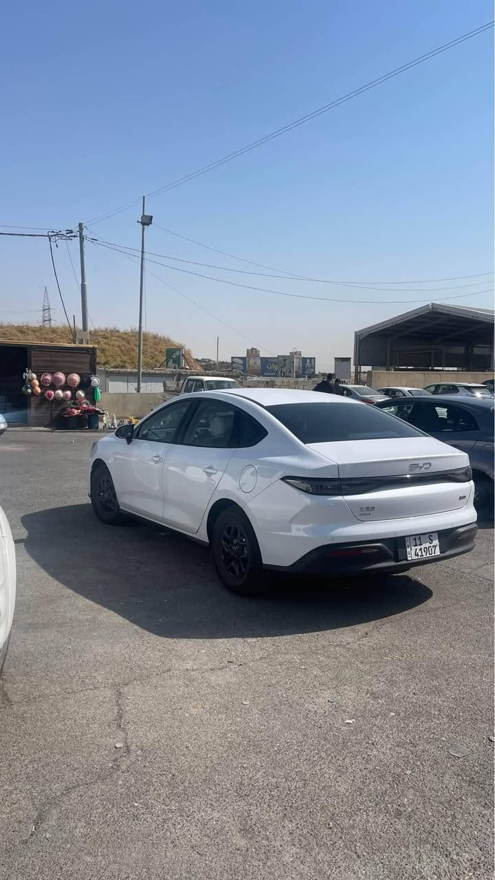 للبيع BYD Seal 05 موديل 2025 السيارة بعدها جديدة مكفولة من الشخط والرصعة ماشية 7 الف الكلي دهن جديد اصلي مال BYD جاهزة وكاملة مرقمة بغداد بأسمي 
للاستفسار الاتصال *********** النجف, العراق
