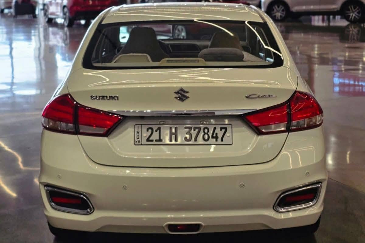 Suzuki ciaz 2023
سیارەکە بێ بۆیاخە
85 هەزار کم رۆشتیە
بێ سبوخ دوو پەنجە لەسەر بۆنت تەعدیل
تەقە و رەقەی بە شەرت
107 وەرەقەو مەجالەکەی کەم 
*********** كويسينجاك, أربيل
