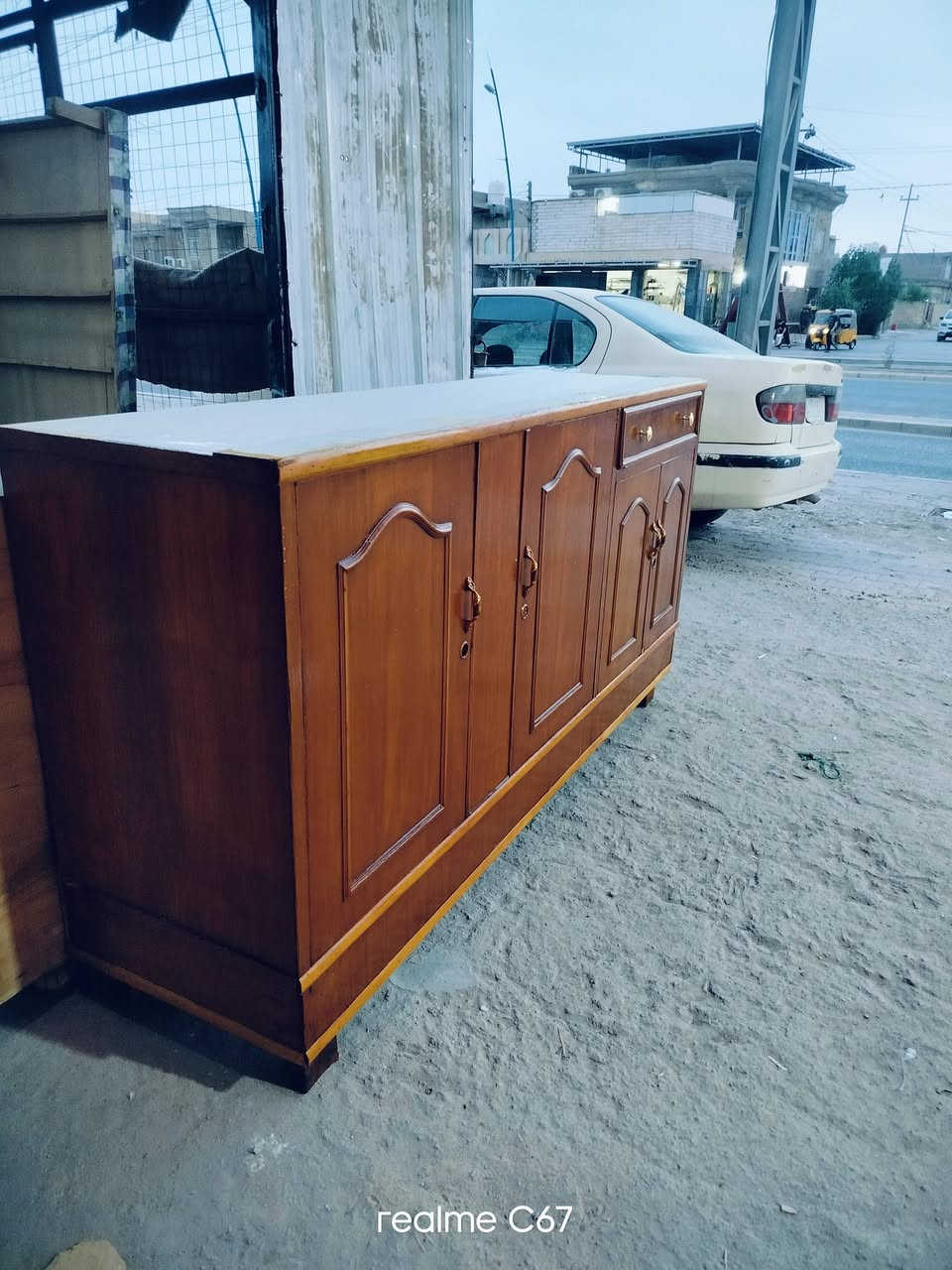 بوفيه صاج • ١م٨٥سم • ارتفاع ١م