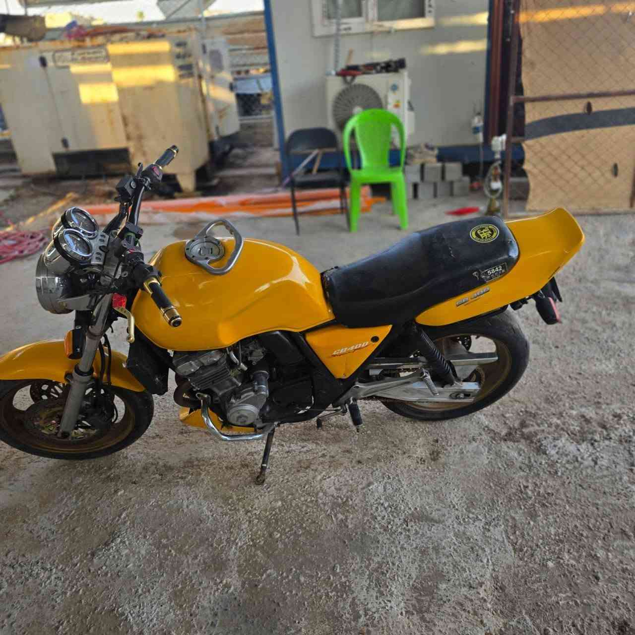 سيبي فور اللبيع جيل اول  كبريت موه نوزل نضيفه جاهزه من كلشي+964 780 184 2778

