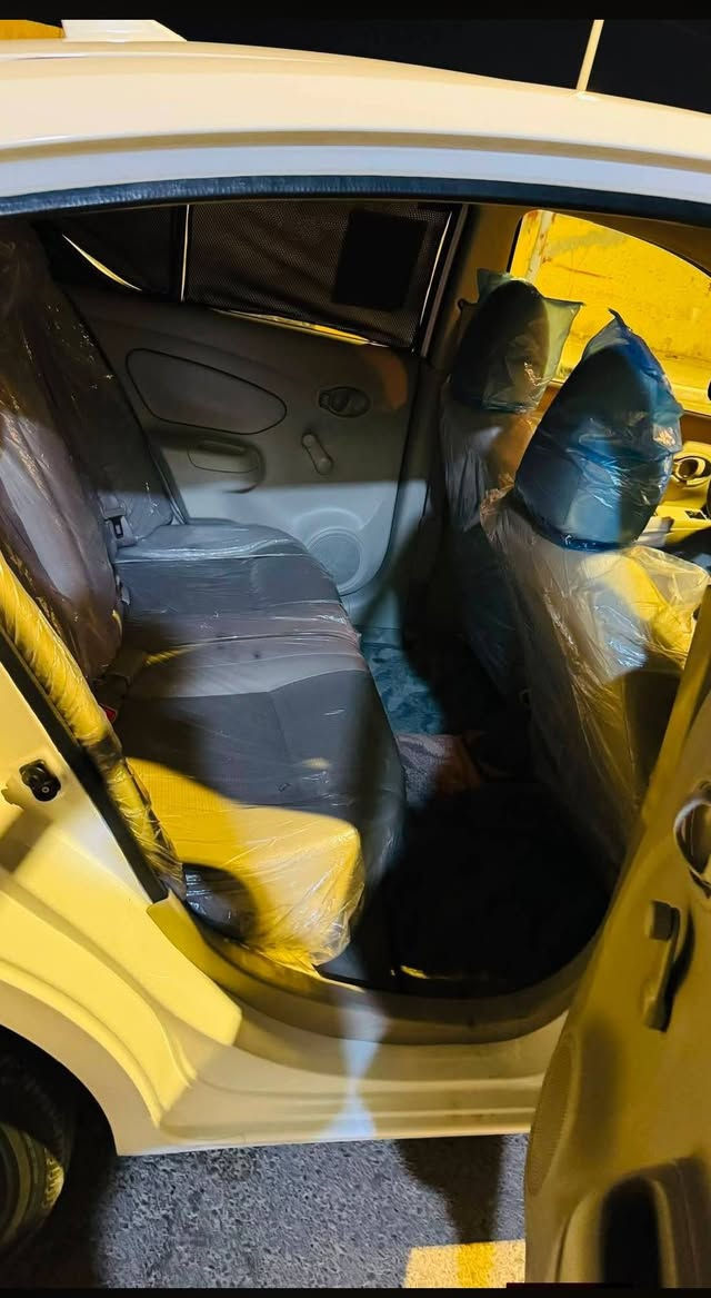 نيسان صني هندي مديل 23   بيه صبغ جاملق وبارد  قليل باب عبري  رقم اربيل ب اسم شركه   العنوان البصره  سعر 108 رقم ***********
