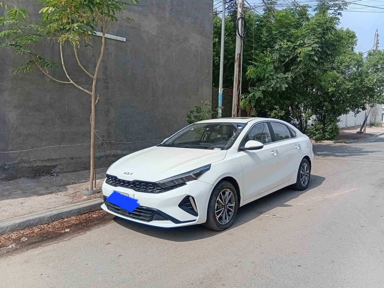K3
2022 
وكالة عامه .بسم الشركه 
جديد على أيدي 
سعر 130 $ 
ماشي ٦٧كم 
مجال بسيط!!!!! 
مكانها بغداد  السيدية.
فقط الجناي لطفا .باع شراي مابيع !
رجاءا يتصل الجناي فقط ! 
*********** 
What'sApp
