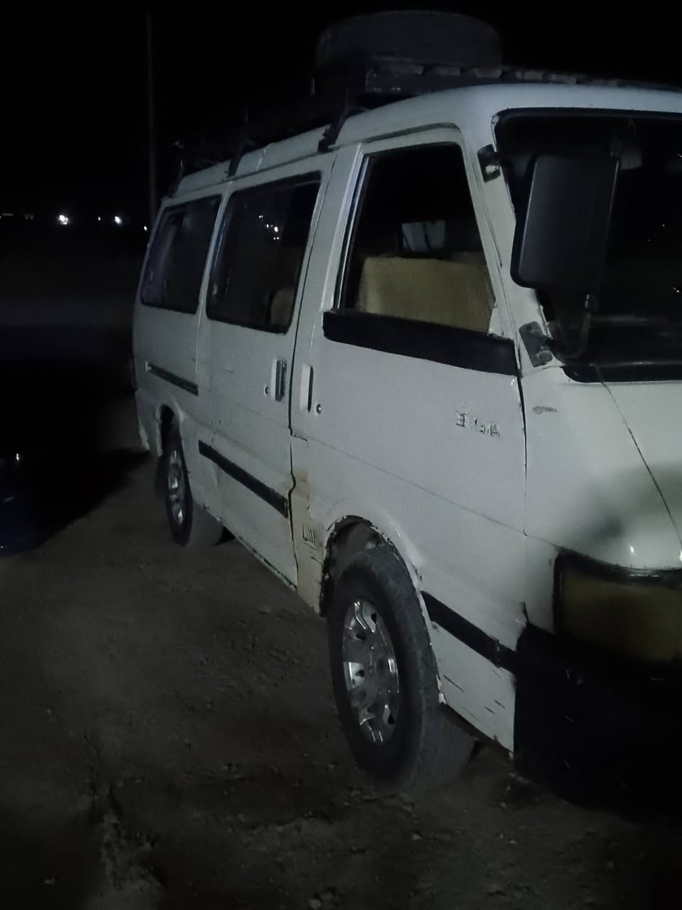 سلام عليكم كيا بستا موديل 93 سيارة جاهزة مكينة جديدة كاملا سنوية لل30 يلا تصقك مناقصهةشي كبل للعمل السعر 33 وبيها مجال قليل ***********
