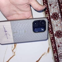 تكنو • ٦٤ • شاشة مكسورة