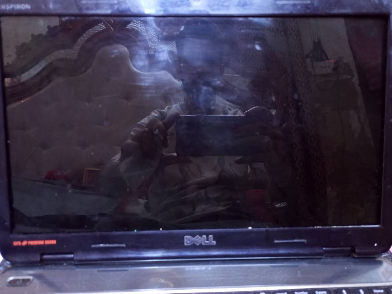 DELL 5010
كوراي 3 
حجم شاشة15
معا شاحنة 
فقط شاشة مكسورة 
بغداد /مدينة الصدر 
***********
