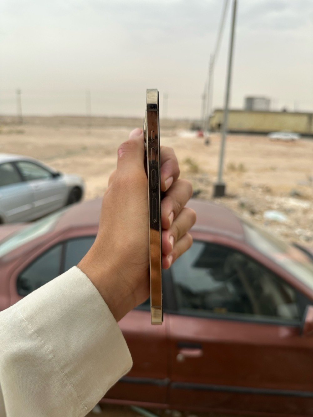 ايفون 13 برو ماكس • مكفول • كامرات تراب