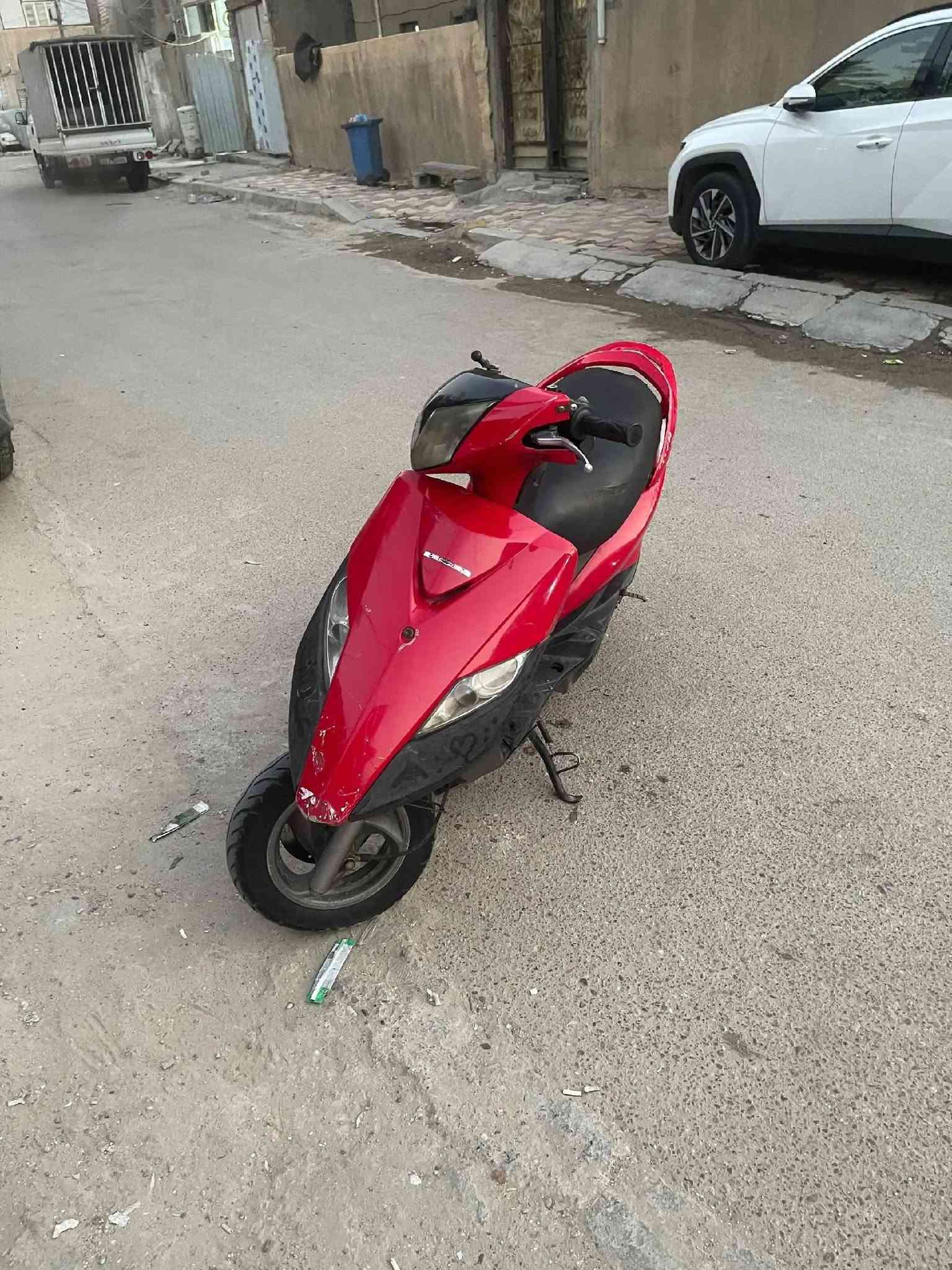 للبيع تفاصيل أكثر *********** او راسلني سعرها 400 وبيها مجال حك الجيه
