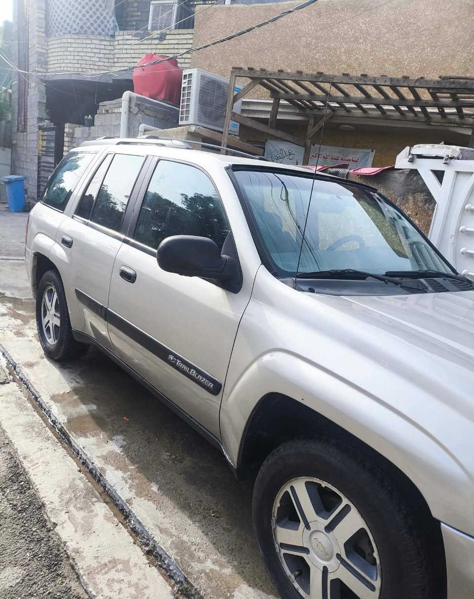 سياره بلايزر 2004خليجي بدون حادث
رقم سليمانيه 
سياره جاهزه مابيها نقص 
سعر 75$
رقم:***********
