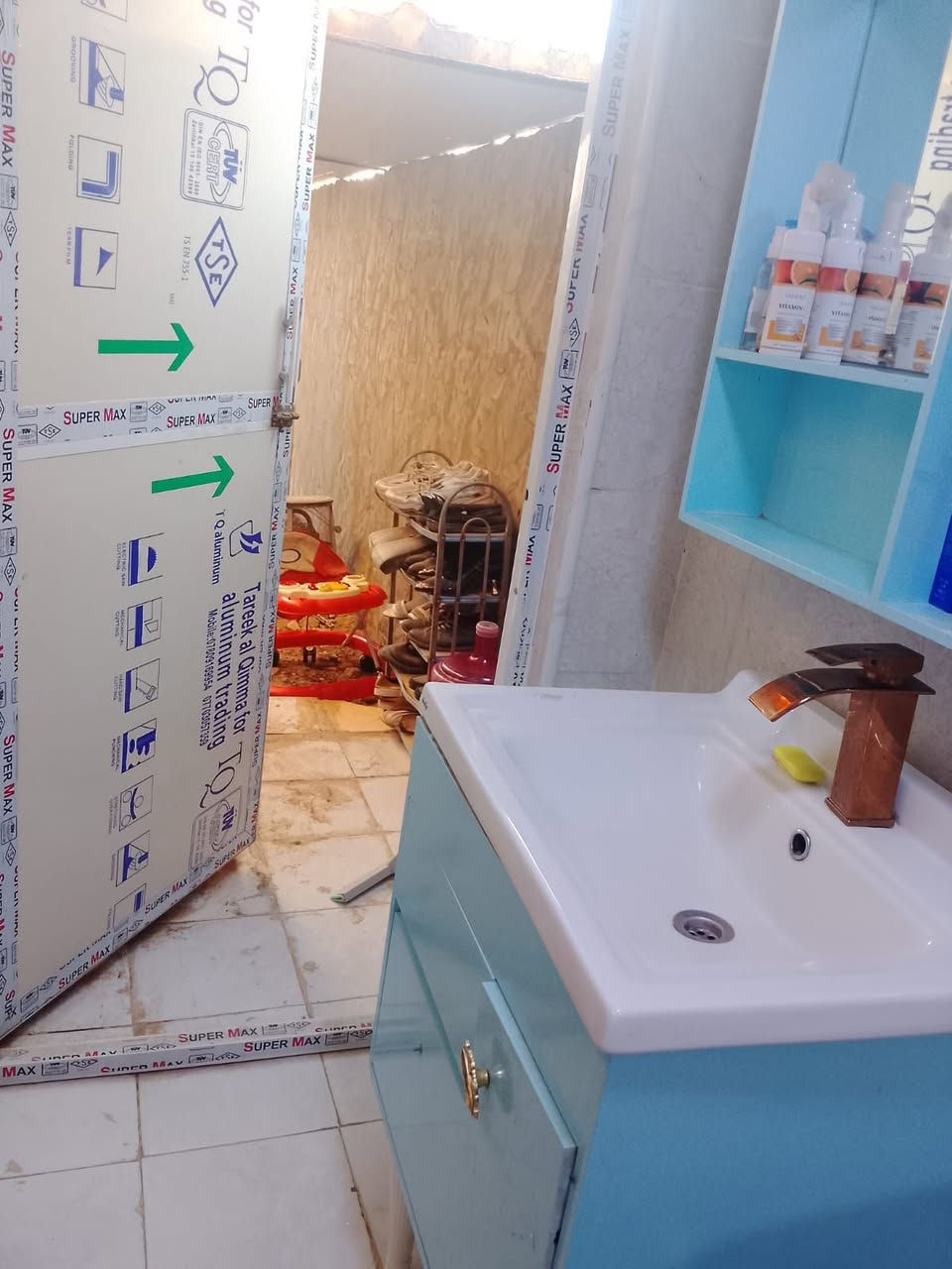 ورديه خارج
شارع لمشجر 
مقابيل الدكتور احمد جمل 
المساحه الكليه 120متر
الواجه 6 متر 
طابق واحد 
غرفه نوم 
استقبل 
هول مطبخ 
خدمات وحده داخليه
نقص ستاره وبيتونه 
خدمات كامله ماء مجاري انتريت ضؤي 
عرض لشارع 8
واتساب ***********
نوع لعقار طابو زراعي سند 25

