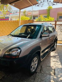 توسان 2009 خليجي فول سياره جديده جداً مكفوله من الضربه والتبديل والصبغ...