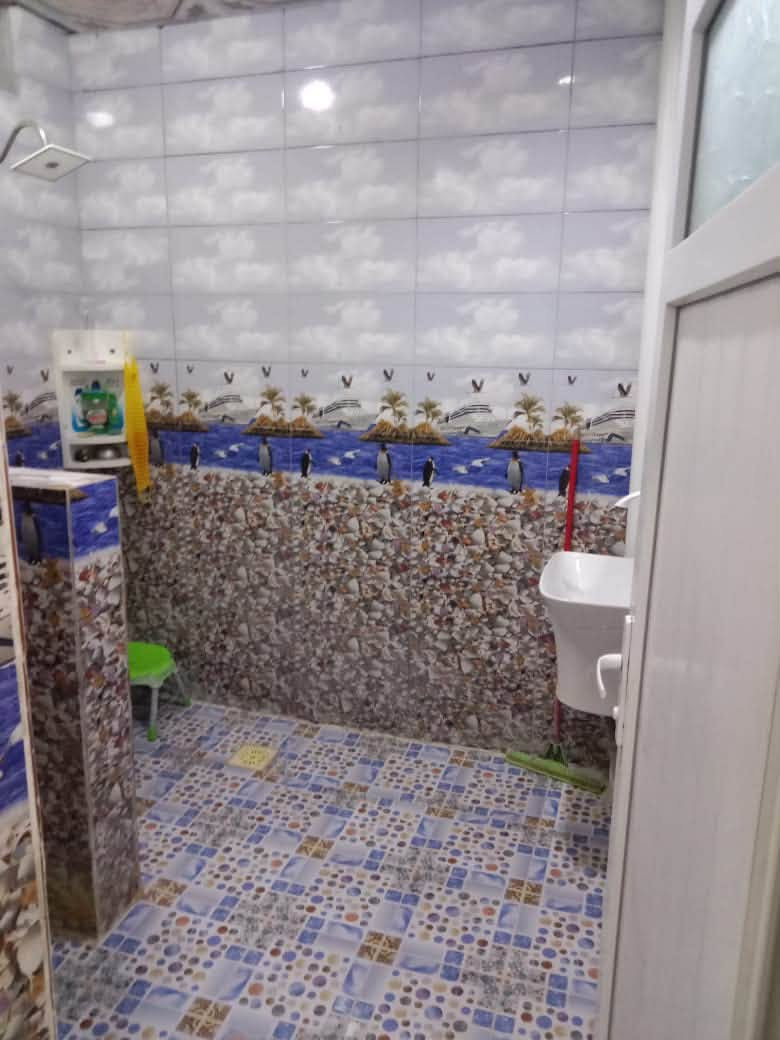 🏠 دار للبيــــــــــع
فـــــي حـــــــي الصحــــــــة خلـــــــف المدهـــــــــش
________________
المساحـــــــة // 100م  #طابـــــو #زراعـــــي #سنـــــد 25 
الواجهــــــــــة  // 5م
النـــــــــــــــــــزال// 20م
________________

🧱🏗️ #الطابــــــــــــــق #الأرضـــــــــــــي
غرفــــــــــة وصالـــــــــة وهـــــــــــول ومطبـــــــــخ ومجمــــــــــع صحيــــــــات وطارمــــــــــــة ...
🧱🏗️ #الطابــــــــــــــق #الثانــــــــــــــــي
غرفـــــــــــة وهــــــــــول ومجمـــــــــع صحيــــــــــات ...

________________💲
السعــــــــر 108 مليـــــون ممكـــــــن تفــــــاوض
________________💲

#مكتـــــــــب
                🏘️أمــــــــلاك بابــــــــل للعقـــــــار🏘️
#الكائـــــــــن
                                واتســــــــاب 
        ***********📞☎️📞***********
   شارع_الكرامة_قرب_الضريبة_مقابل_التخطيط_العمراني
_____________________________________________
