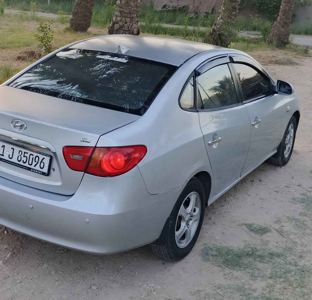 هونداي افانتي 
وارد خليجي 
السياره جاهزه كير ومحرك جدد 
1600 دكشن عالي 
4 تايرات مبدلات جدد
حداديه جديده 
كشن  تدفئه تبربد 
مري شفط + تحكمات ستيرن 
دشبول قطعتين 
السياره بيهه تبديل 3 قطع اثر جراد 
بدون صبغ بدون حادث 
رقم بغداد انكليزي تحويل مباشر 
معروضه اب 83 وبيهه مجال جدن بسيط 
‏‪***********‬‏
