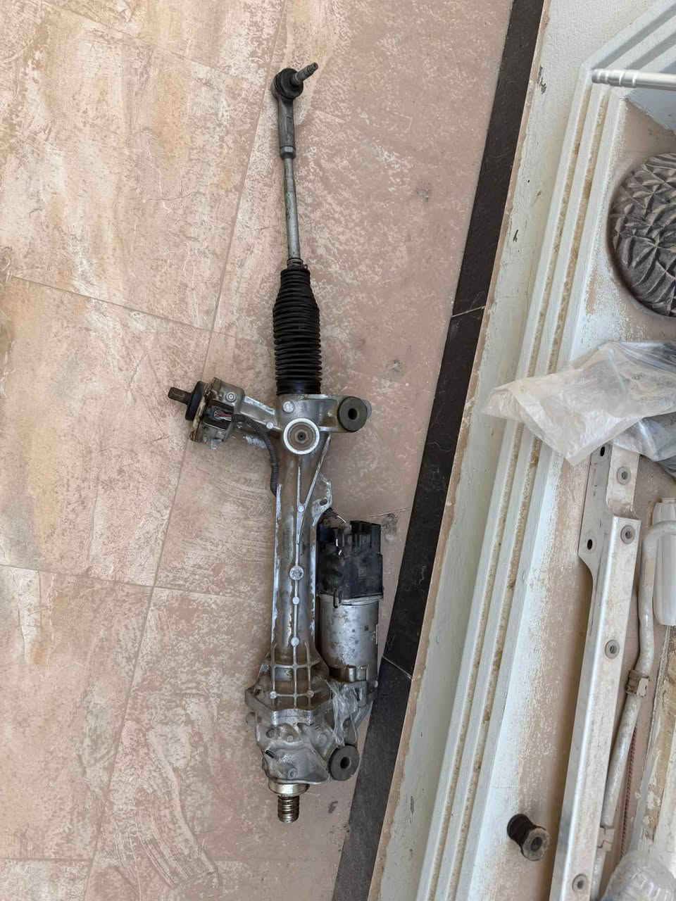 للبيع مرايات حانبيه جيب واكنير  الشكل الجديد مع مشط ستيرن مع حساسات ورادار امامي ***********
