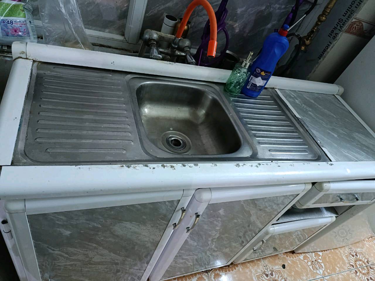 سنك المنيوم • نضيف جدا • عيب بالرجل