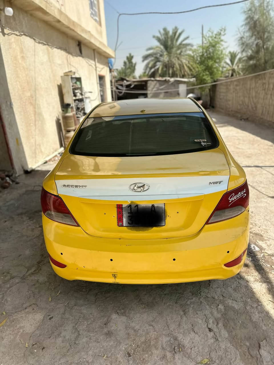 سلام عليكم اكسنت 2013خليجي مكين تعبان1600 وكير نضيف السعر ٥٧وبيه مجال شي قليل حك جيتك مكان السيار بغداد المحمودي ***********
