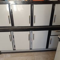 كاونتر للبيع الطول 5 مترات السعر 400 وبي مجال 07803628922