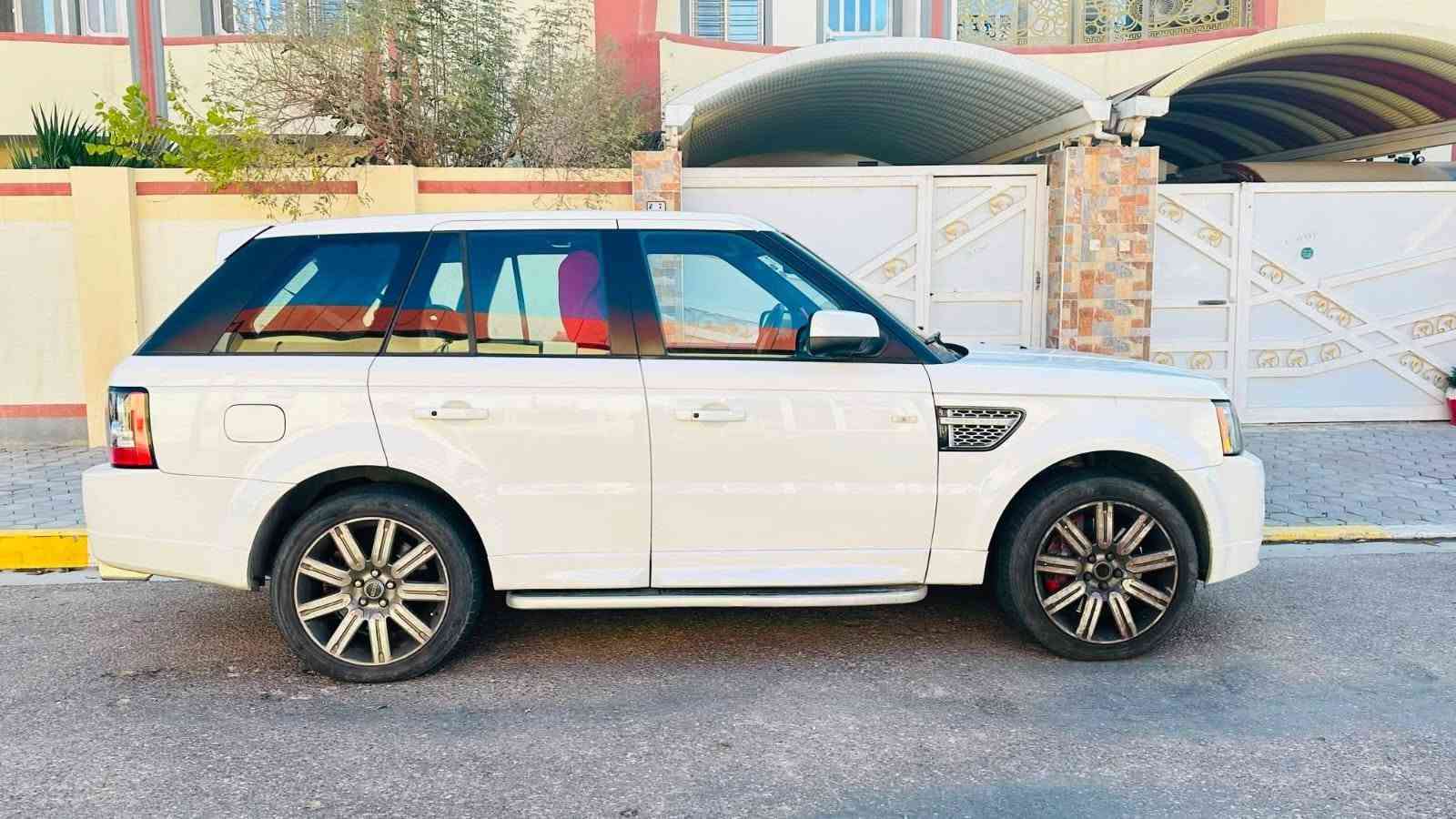 سلام عليكم ، رانج سبورت اوتوبايكرافيك ٢٠١٢  السيارة بمحرك ما مفتوح سوبرتشارج، ما بيها حادث، وبحالة ممتازة. نظيفة جداً من الداخل والخارج، مع داخلية رياضية سوداء بلمسات حمراء. فحص السكانر متوفر عند الطلب، والسعر فرصة مقارنة بحالتها ونظافتها ، الموقع البصره
سلام عليكم ، رانج سبورت اوتوبايكرافيك ٢٠١٢  السيارة بمحرك ما مفتوح سوبرتشارج، ما بيها حادث، وبحالة ممتازة. نظيفة جداً من الداخل والخارج، مع داخلية رياضية سوداء بلمسات حمراء. فحص السكانر متوفر عند الطلب، والسعر فرصة مقارنة بحالتها ونظافتها ، الموقع البصره
السعر المطلوب $112 قابل للتفاوض 
***********
