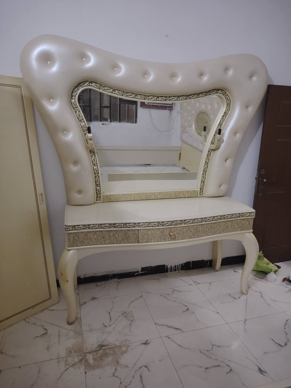 فتح وشد غرفه
للاستفسار المراسله على الخاص او الاتصال على الأرقام التالية ***********
***********
