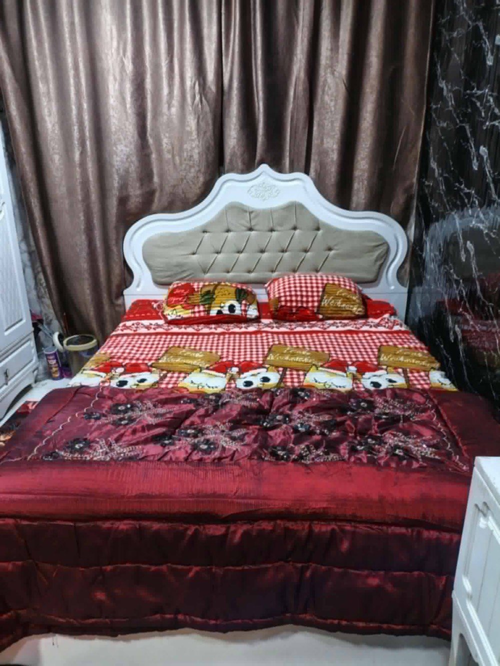 غرفه تركي كانتري 8 قطع نضيفه بدون اي ضرر فقط قواطع الصوميه. الباقي نضيف داخلها نضيف 
500 وبيها مجال
بغداد بياع الري
