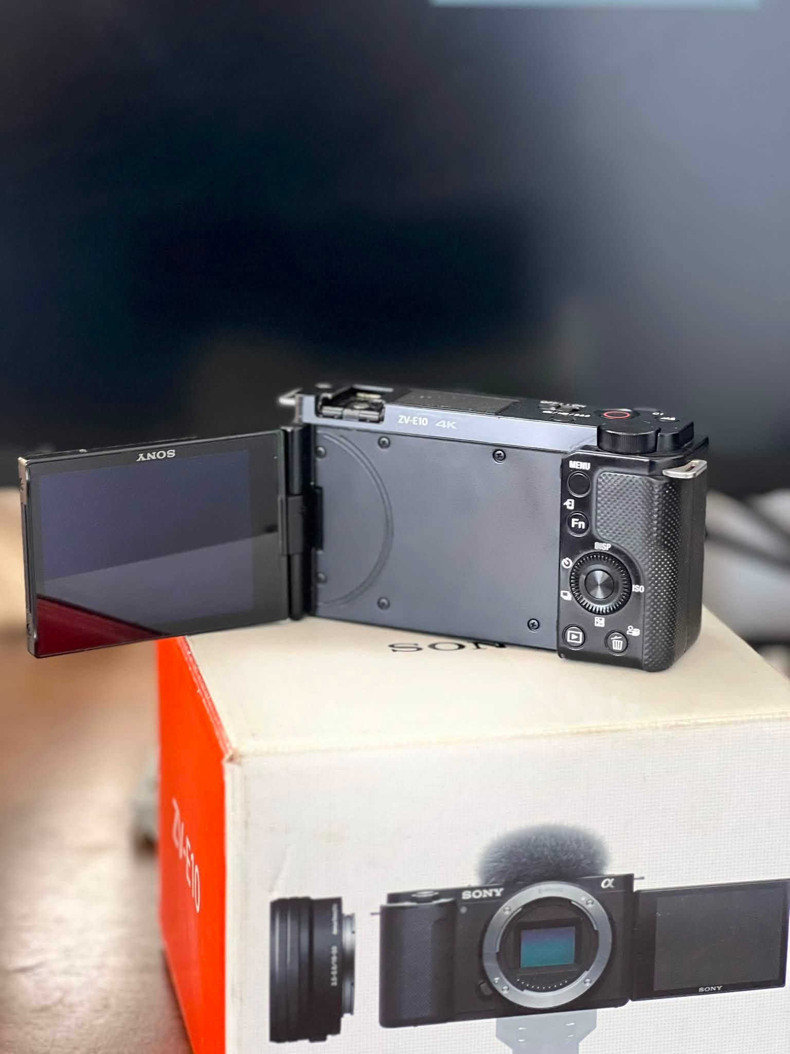 Sony zv-e10
ظافة %85
شتر32k
7 باطرية
سعر 650 الف
***********

نص مكتوب في الصور:
- Camera Shutter Count
- Find out how many shots your Digital SLR has taken
- RESULTS
- Shutter count
- 32849
- Current value on eBay
- As an eBay Partner, this site may be compensated if you make a purchase using the above link
- Post
- If you found this useful and love cameras, check out our new desktop app!
- CHECK ANOTHER CAMERA
- Digital Photo Gallery