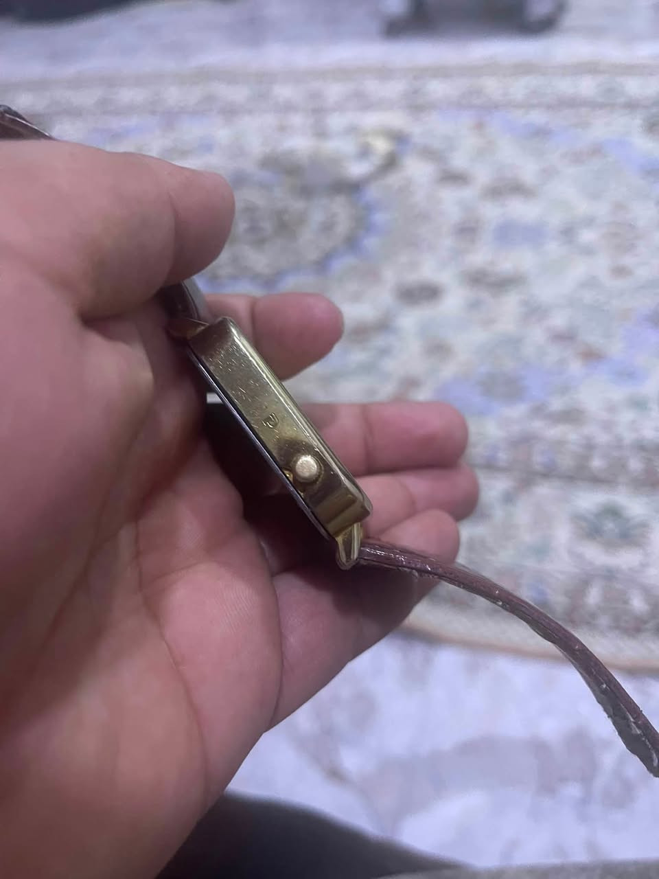 ساعه يابانيه قديمه لبيع رقمي ***********
