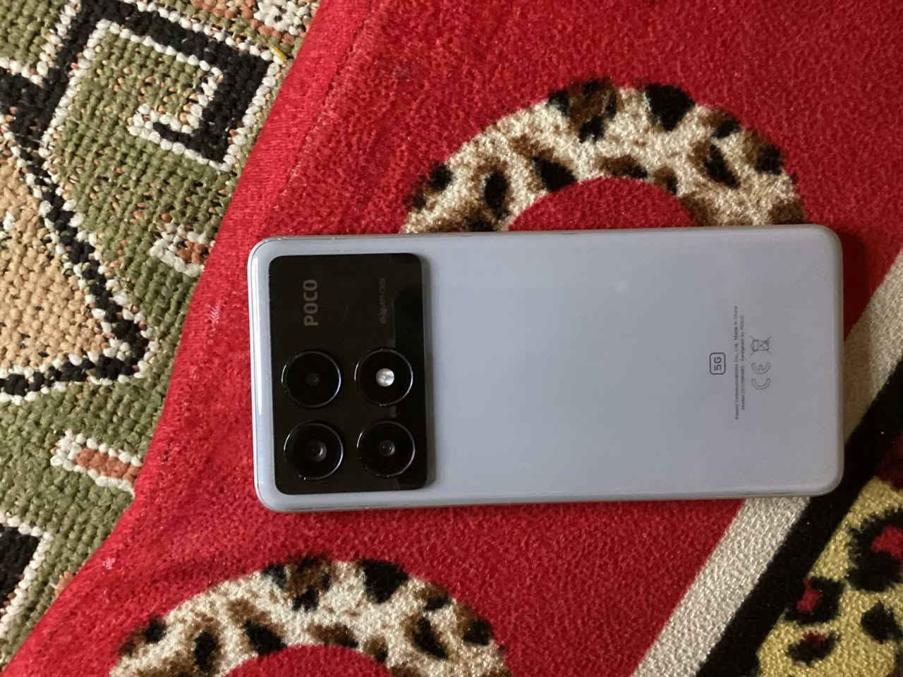 بوكو اکس 6 برو • ٥١٢ • بدون ملحقات