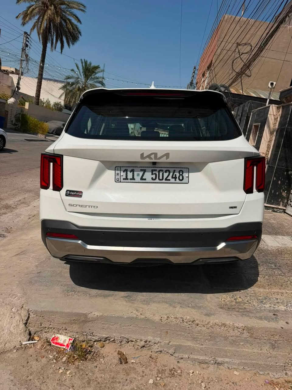 سلام عليكم
سورنتو موديل 2025  4Xفول موصفات 
4كامرات 
كشنات حار بارد جلد 
السياره كفاله عامه عده رصعه بل بنيد امبينه بل تصوير وبارد بل صندوك قليل فقط 
السياره جديده معنى الكلام 
العنوان بغداد البنوك 
*********** 
السعر 320ورقه وبيها مجال حك الجيه
