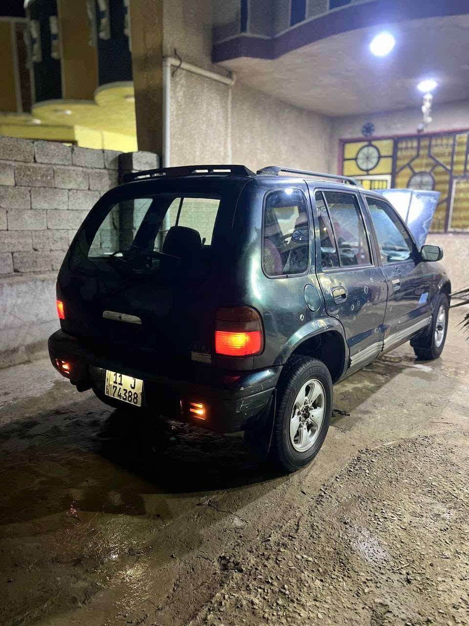 كيا سبورتج موديل قديم 93 سياره بلاديه بس بيها جراد خير من الله تبريد شغال كير عادي رقم بغداد هزه جديده شرط التحويل اريدها ب35وبيها مجال حك الجيه ترهم مراوس  رقم بيه واتساب ***********

