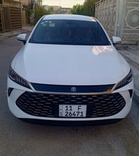 للبيع كن بلاس ٢٠٢٥  مرقم بغداد لوحه وسنويه مواصفات السياره  بصمه تشغيل...