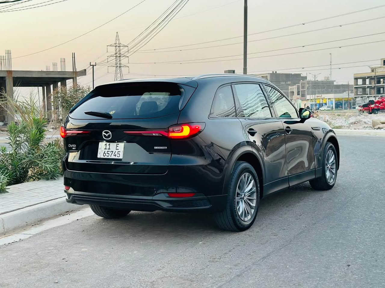 مازدة cx90 موديل 24 ماشيه 18 الف رايدها مراوس بغطعه بلعتبه 100 مربعه ***********
