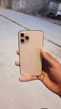 ايفون ١١ برو • ٦٤ • شاشه اصليه