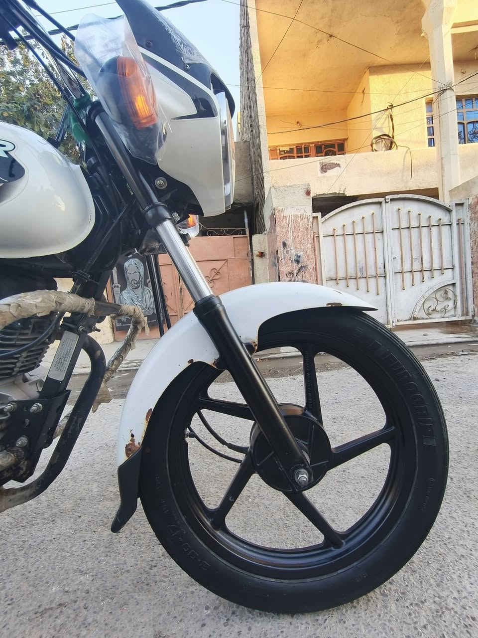 بوكسر موديل 23 الشكل الجديد مرقم بغداد بسمي مكفوله ماشيه 19 الف حقيقي تحويل ثاني يوم دهن يورال
بوكسر موديل 23 الشكل الجديد مرقم بغداد بسمي مكفوله ماشيه 19 الف حقيقي تحويل ثاني يوم دهن يورال 
الدراجه استخدام شخصي يعني ما مشتغله دلفري 
العنوان بغداد السيديه 
***********
