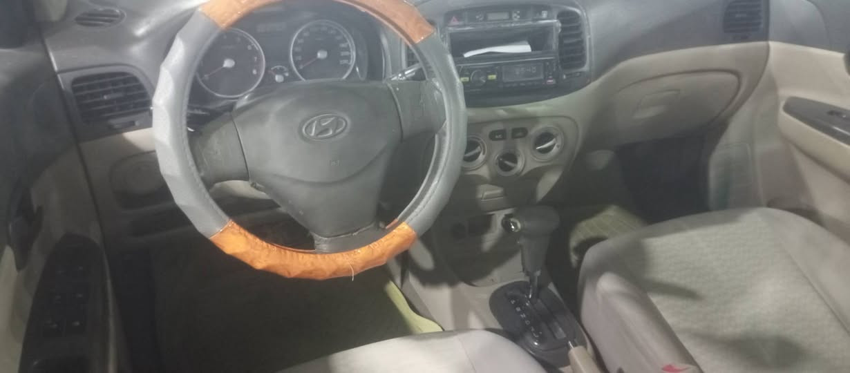 سلام عليكم اكسنت موديل 10مكينه 1600اصل ام المجاول جاهزه السياره كير مكينه حداديه تخم تاير تبريد ثلج بسم هيوه صار بيه تحويل او وكاله بيه ظربه بل حوظ او مصبوغه عام السعر 52,وبيه مجال ***********
