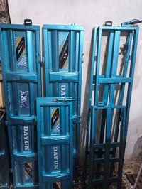 اخوان هذني الصفاحيات للبيع وهذا رقمي 07714258573