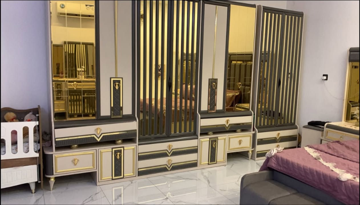 للبيع غرفة تركية استخدامها سنة جديدة 10 قطع
للتواصل *********** واتساب
