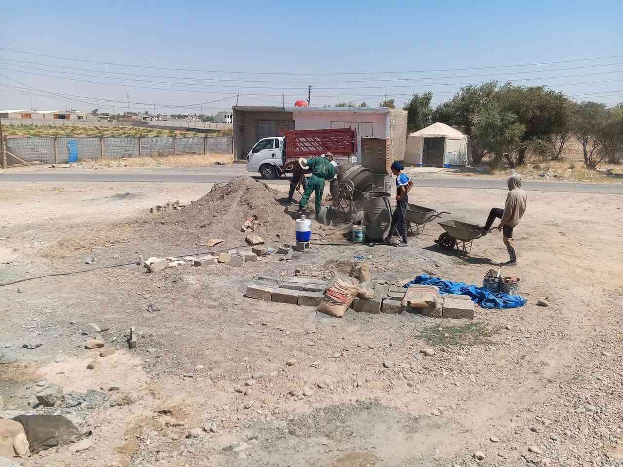 السلام عليكم يوجد خباطة وكادر العمل صب سقل ولاش وتعديل ابوت وفرش حجر وتنزيل وتصفيط اساس وتسليح داخل العلم ودبسة ودبي واي مكان قريب علم ***********/***********
