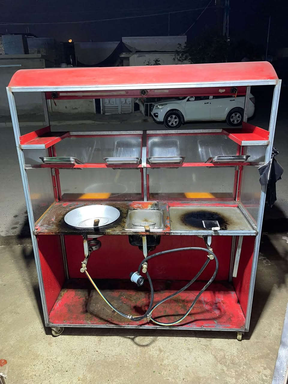 السلام عليكم 
ميز تفصال درجه اوله مال فلافل ومال بركر هوه وغراضه كامل يعني بس تسوك وتفتح علا باب الله سعره 180 بكاني بغداد الشعب سبع قصور يم شارع قاسم الوكيل يعني مشروعك كامل علا باب الله 180 الف بي شغل خير من الله علمن اني مكلف بلنشر ***********
