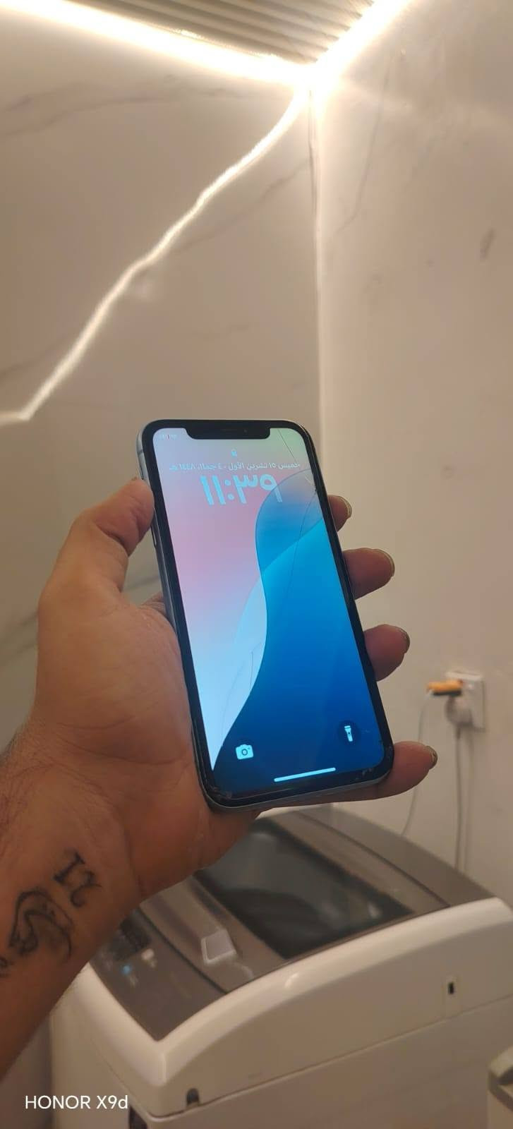 ايفون XR ١٢٨ • بطارية ٨٠٪ • فيس ايدي معطل