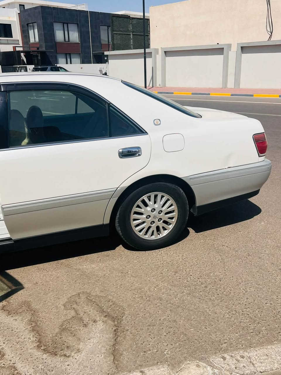 مواصفات السياره: 

مكينه D4 الكبير 

اربع دكم اصل 

تبريد امامي خلفي 

ثلاجه خلفيه 

مري شفط 

كشنات كهربائية 

  مثب سرعة 

مانع انزلاق + ABS 

چنجر 6 أقراص💿

برده خلفية

مكينة وكير وحدادية جديدة 

سياره جديدة ومتعوب عليه 

ماشيه ٧٠. الف حقيقي 

السعر ١٦٠

بصره ابو الخصيب ***********
