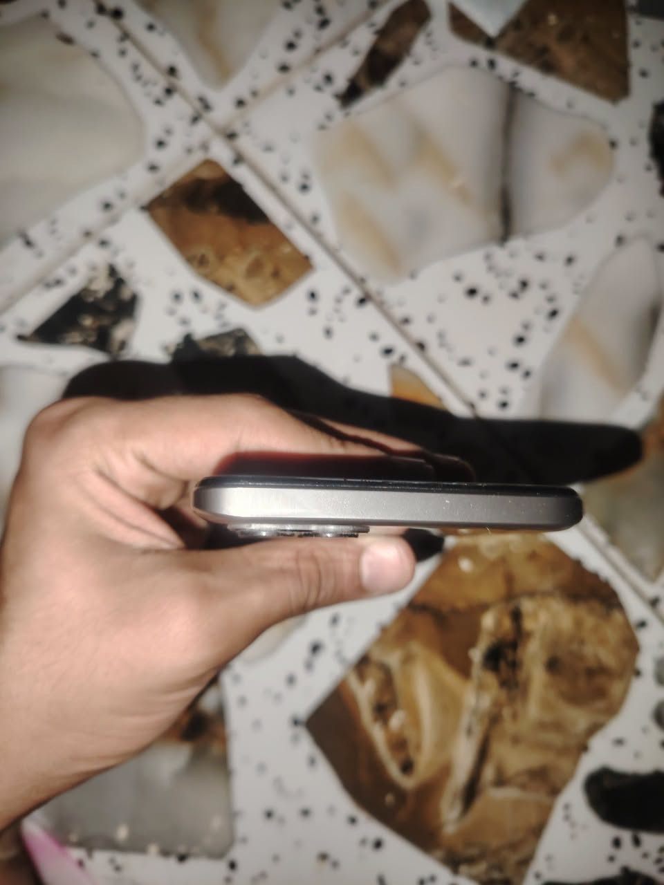 realme 8i
ذاكرة 128 رام 12
بوبجي 60 سلس 
شرط  فول مامفتوح 
نضافه 100
جلخ مابي فول 
سعر 115 بي مجال
