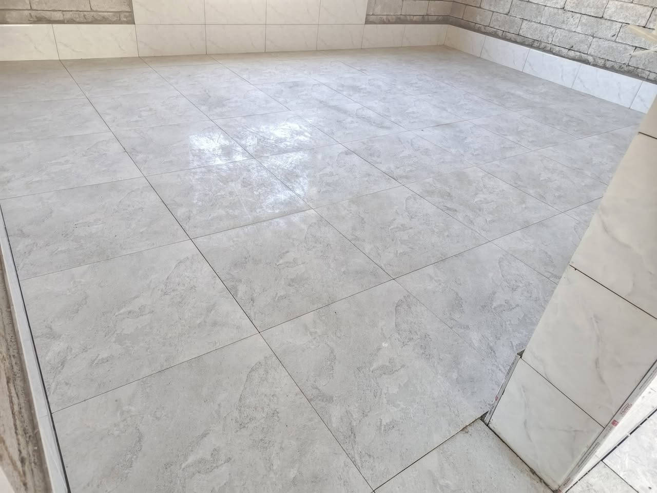 صفاف سراميك و
مرمر 
وبورسلين 
‏‪***********‬‏
