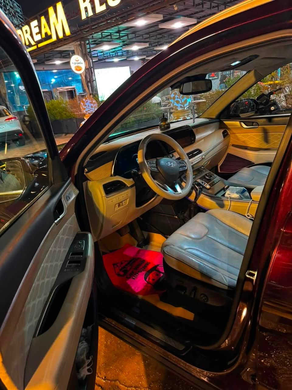 هونداي  بالسايد 2021 كالكرافي فوول 1/1
رقم اربيل  المحرك : 3.8L V6
السياره   حادث جاملغ اليمنه 
المكينه بدلت بيها السستم اصلي مال شركه فقط
المواصفات 
فتحتين سقف 
بصمة تشغيل + بصمة ابواب + تشغيل عن بعد
رادارات اماميه + خلفيه + جانبيه 
حساسات اماميه + خلفيه
5 كامرات 360 درجه 
كشنات اماميه خزن ميموري 
كشنات اماميه خلفيه تدفئه + تبريد 
كشنات جلد +
كشنات جميعها كهرباء+الصف الثالث صعود ونزول كهربائي
كشنات vip منفصل 
دشبول اضاءة محيطيه متعددة الالوان 
بردات جانبيه 
تبريد مركزي + منفصل التحكم 
تحكم ستيرن + شفتات ستيرن + تدفئه ستيرن 
دشبول ديجتل
مري هيتر + تعتيم 
ويل كب 18 جديد وتخم تاير جديد 
صندوق كهرباء شفط 
4وضعيات قياده 
اوتو هولد + نقطه عمياء + اوتو بريك 
سايد بريك بصمه + مثبت سرعه + تحديد مسار 
شحن لاسلكي + شاشة كبير + carplay 
وبعد بيها هواي مواصفات 
سياره جديده 
السعر مناسب جداً220$ وبيها مجال
***********

