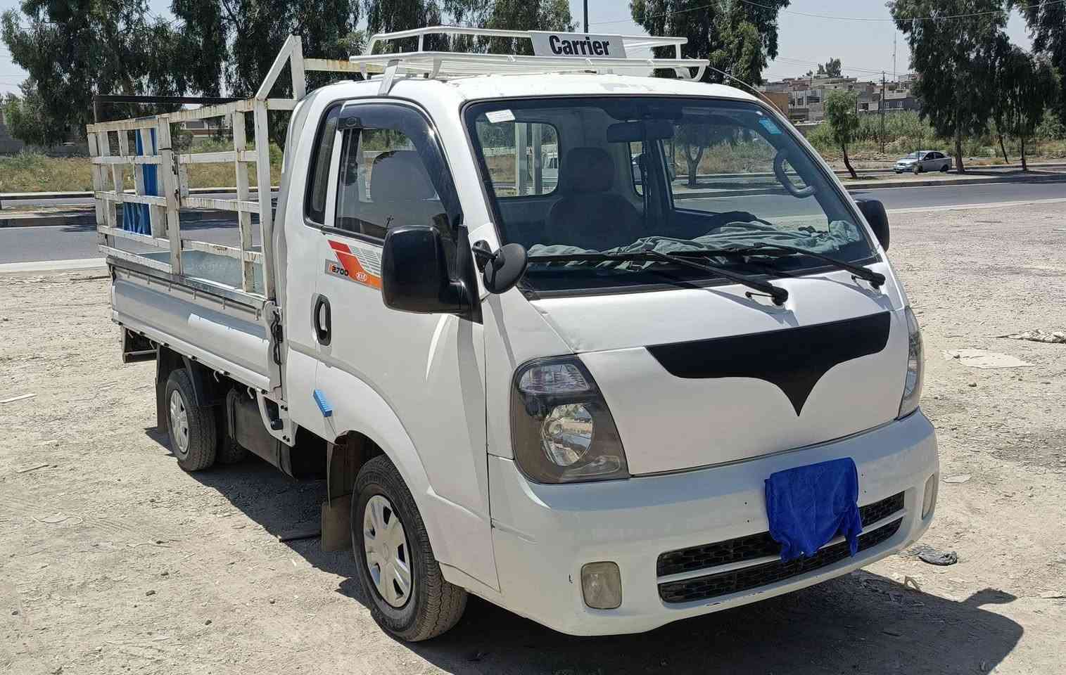 السلام عليكم 
كيا حمل للبيع 2700 موديل 2013 رقم بغداد دولي باسمي تحويل مباشر السعر 110 وبيها مجال العنوان موصل للاستفسار أكثر اتصل 
***********.....او....***********
