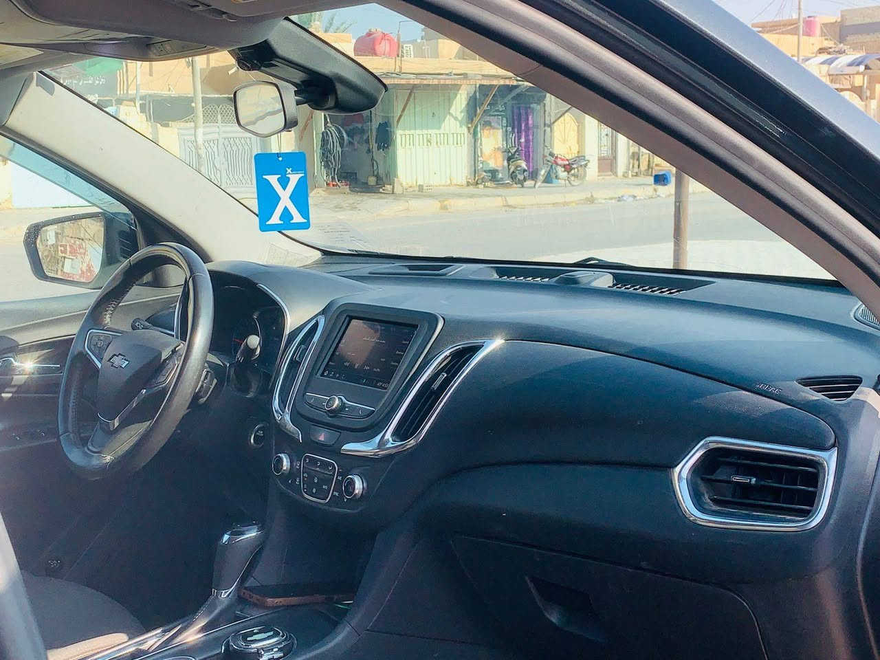 🚗 للبيع | شيفروليه كوينكس 2020
📍 الموقع: كربلاء المقدسة – سيف سعد

رقمها بغداد جديدانكليزي بأسمي

🔹 المواصفات :

فول مواصفات L

شاشة + كامي

تشغيل بصمة

تبريد وتسخين مقاعد

فتحة سقف بانوراما

نظام تثبيت السرعة

حساسات أمامية وخلفية

ضررها 
جاملغ الايمن وباب صبغ
