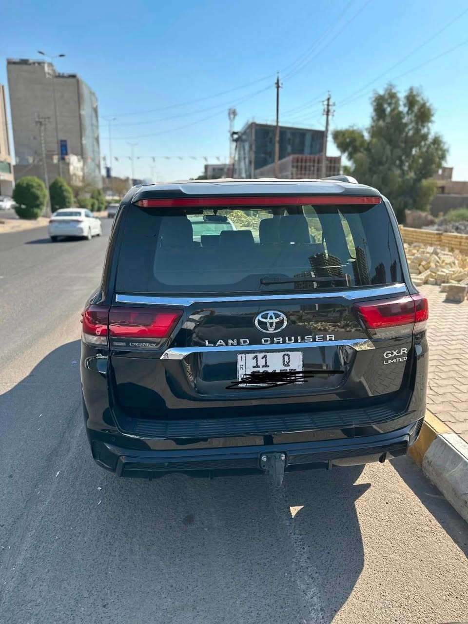 السلام عليكم
لاند كروز ٢٠٢٤ لمتدد gxr

بدون تيربو مكينة المرغوبة 

بدون اي ضربه او جلغ او اي شي 

ومغلفه بي بي اف رقم بغداد 

مكانها بغداد سعر ٦٩٠$ ورقة وبيها مجال 

***********
