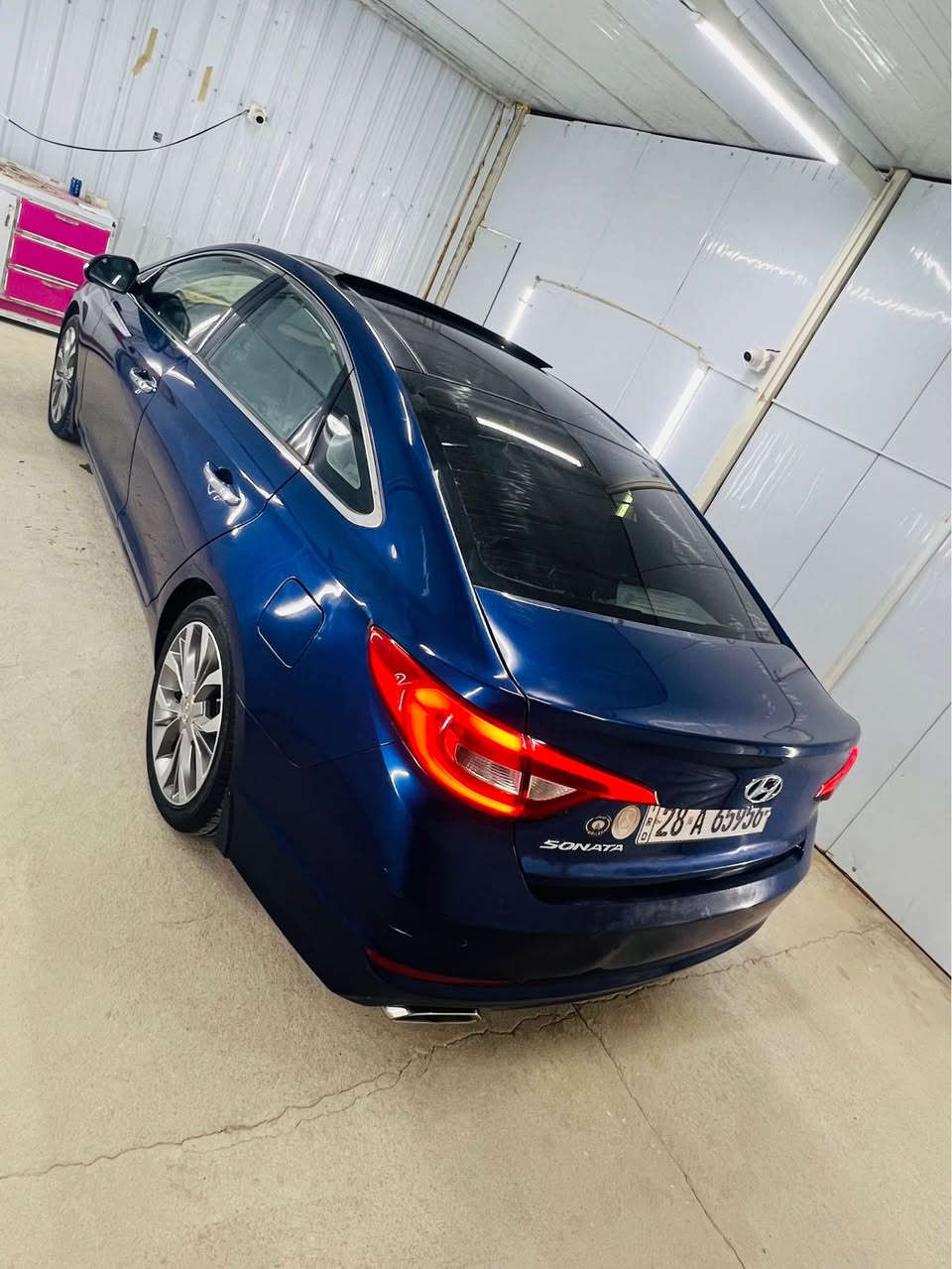 SONATA 2016 VIP
خليجي فول مواصفات 
لون بيجي الدواخل
رقم النجف الدولي 
سنوية جديده شرط التحويل والغرامة 

محرك 2400 دوش 
سقف بانروما 
بصمة ابواب وتشغيل 
بردات خلفيه شركة 
برده خلفية كهربائية
دبل أكزوز 
5 ويل كب كروم 
3 أنظمة قيادة 
أوتو هولد 
منظومة زينون ولايت LED
لايت ذكي متحرك مع الاستدارة 
شاشة كبيرة
شاشة تبريد
تدفئة تبريد 
تحكم كهرباء الكشانة الامامية 
تبريد قطعتين 
كشانة جلد لونين ماروني واسود 
فايبر بالدشبول والبوب 
مري شفط كهربائي مع القفل 
اشاير بالمري 
صندوق ذكي فتح عند الاقتراب  
حساسات امامية خليفية 
حساس نقطة عمياء 
منافذ UBS وشحن 

للأستفسار خاص 
او على الرقم  *********** النجف, العراق
