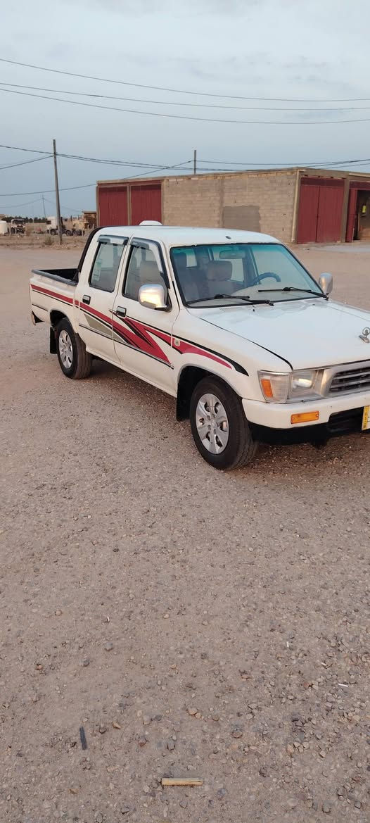 سلام عليكم دير للبيع  موديل ٢٠٠٦رقم بابل مشروع وطني سنويه لغايه ٢٧ تحويل مباشر سياره عله وضع شركه مكينه وكير وحداديه جدد  مكانه ديوانيه البدير رقم *********** سعر ٣٥ وبيه مجال
