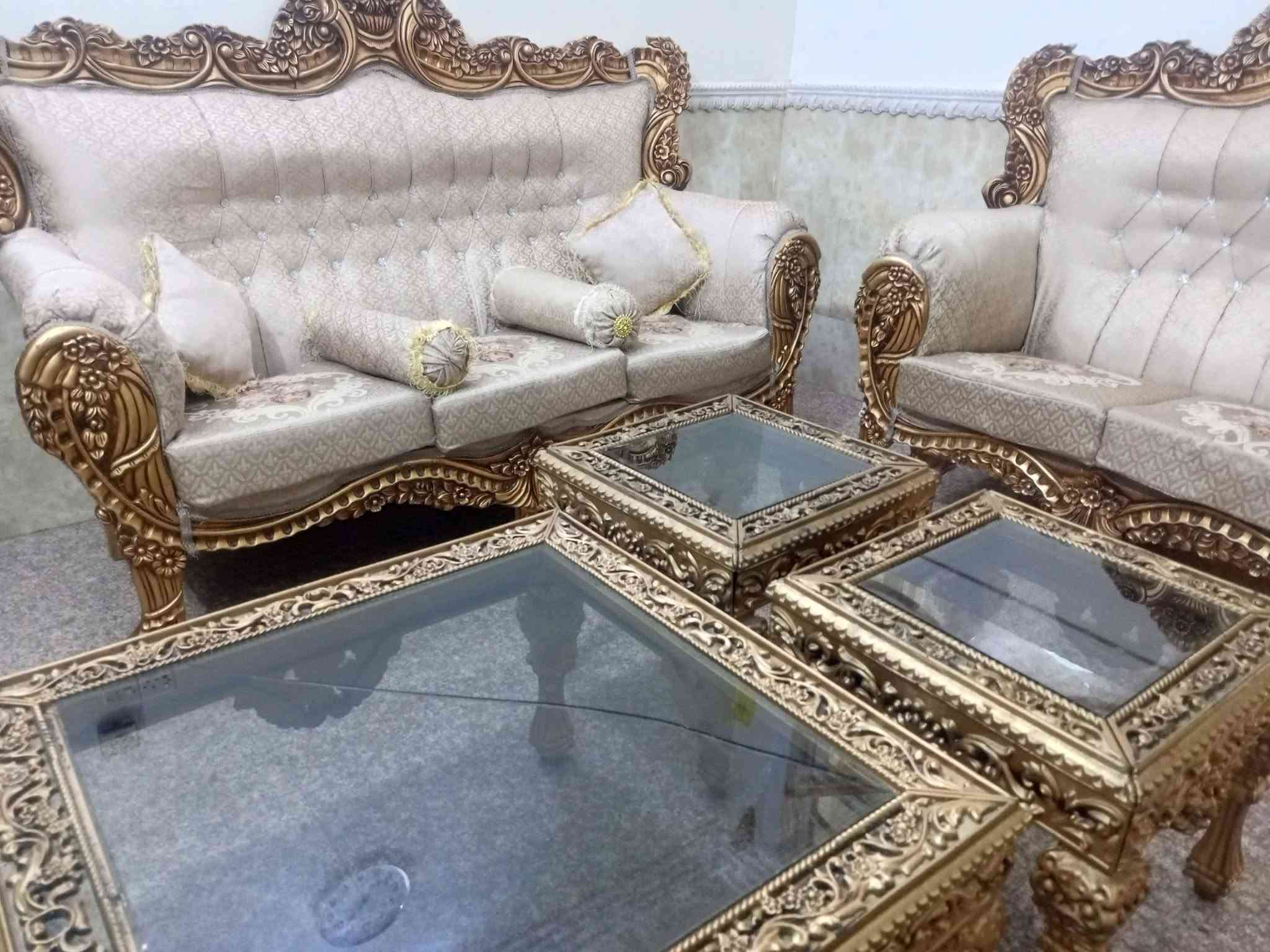 طقم ملكي • ٥ قطع • نضيف