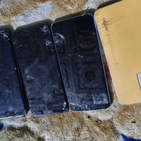 تلفونات عطلانات ابيعهن على وضعهن فقط الاوبو شغال اي خلل مابي ذاكره 128...
